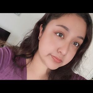 Meet your Posher, Ana